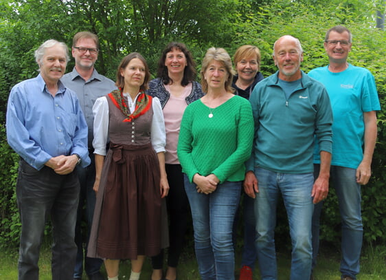 Franz Feichtner, Ralf Staude, Gudrun Straßer, Gertraud Jerger, Sabine Haase, Karin Jehl, Peter Birle, Bernd Vierthaler (von links) Mai 2023